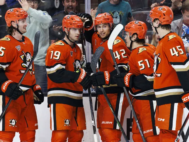 Ducks' Terry scores in OT to end Sabres' road winning streak